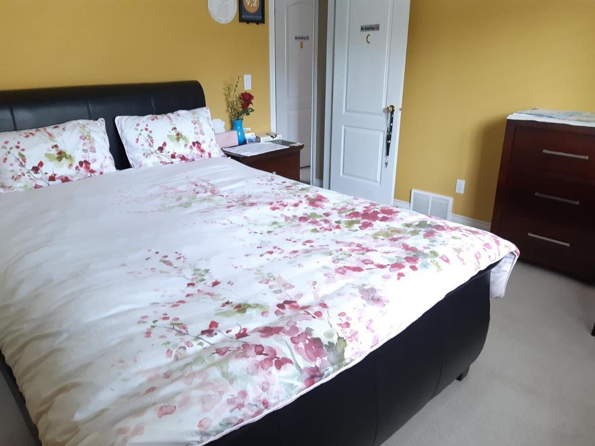Lakeview House With 4 Rooms Kelowna Near Downtown & Knox Moutain エクステリア 写真