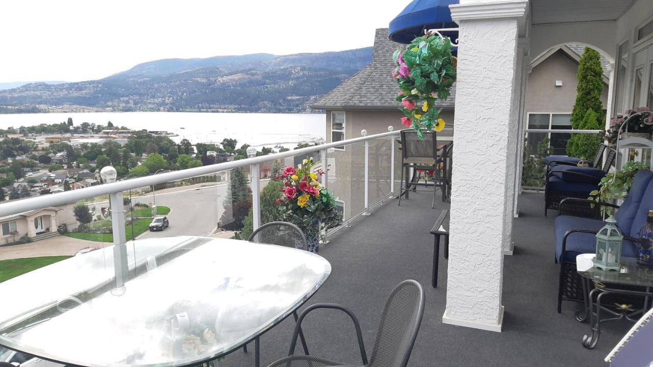 Lakeview House With 4 Rooms Kelowna Near Downtown & Knox Moutain エクステリア 写真