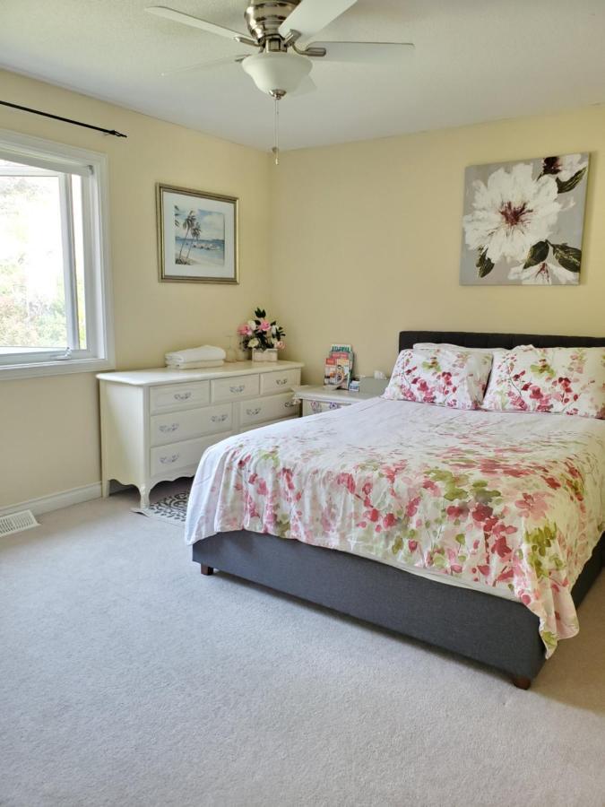 Lakeview House With 4 Rooms Kelowna Near Downtown & Knox Moutain エクステリア 写真